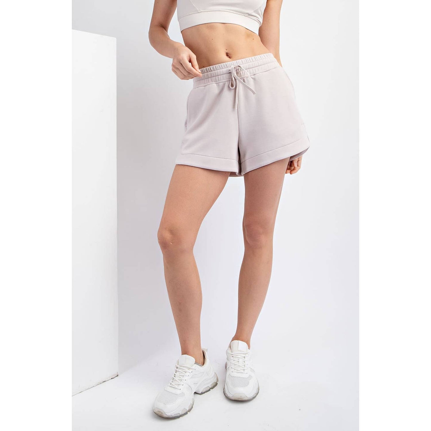 SCUBA SHORT PANTS: Lt Mocha