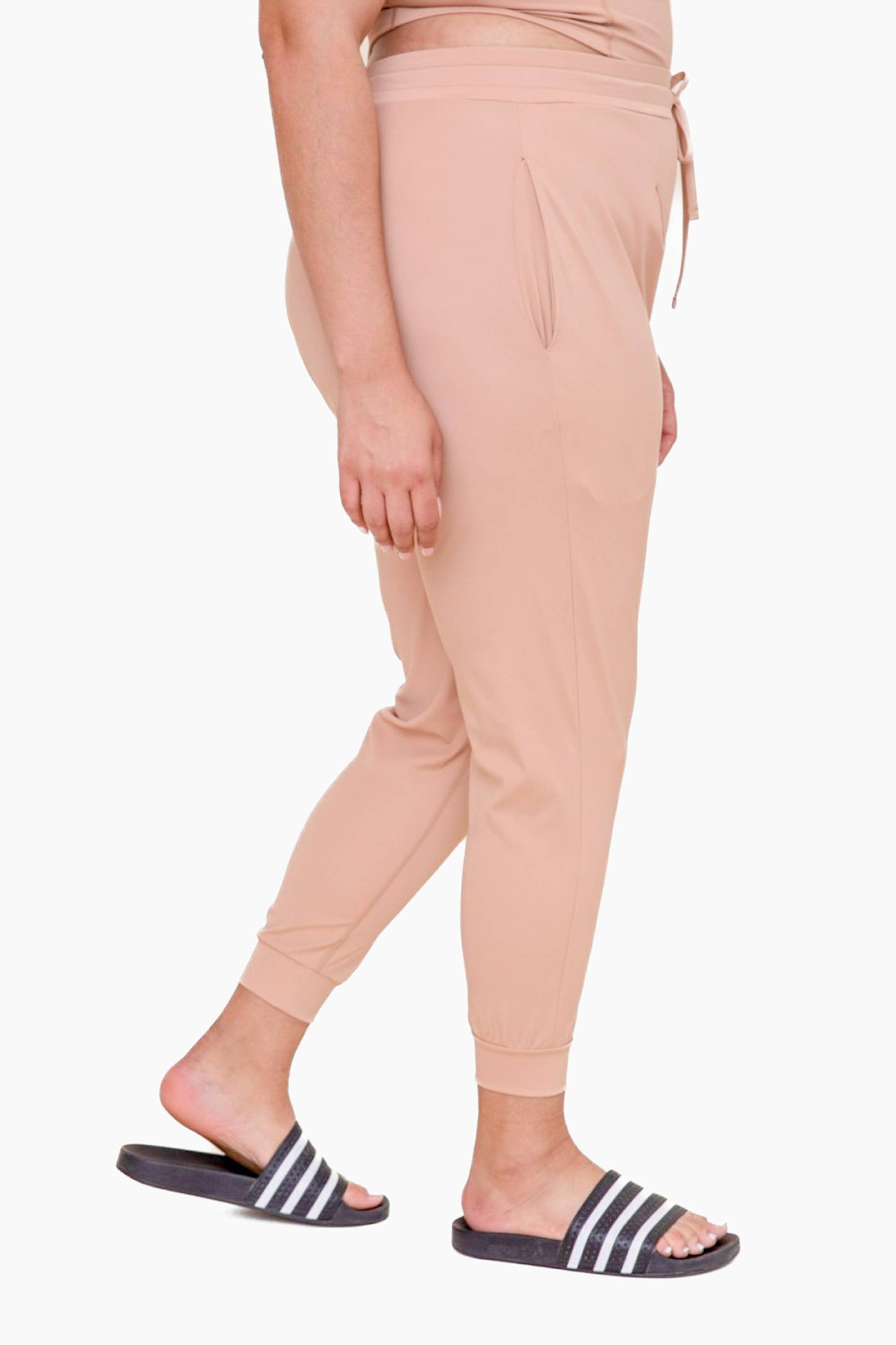 CURVY Solid Pleated Front Joggers