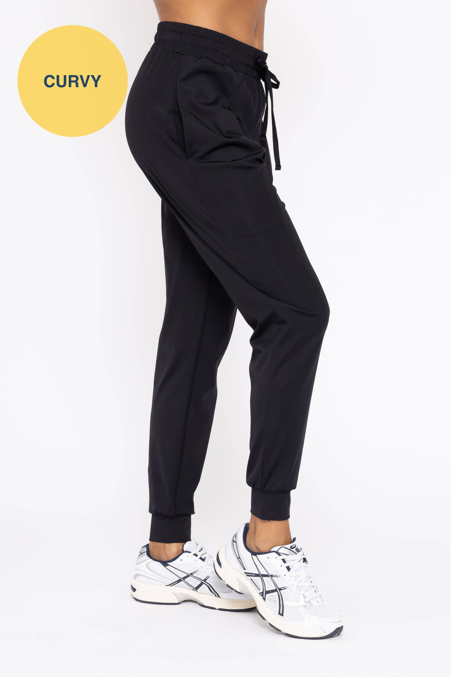 CURVY Solid Pleated Front Joggers: BLACK