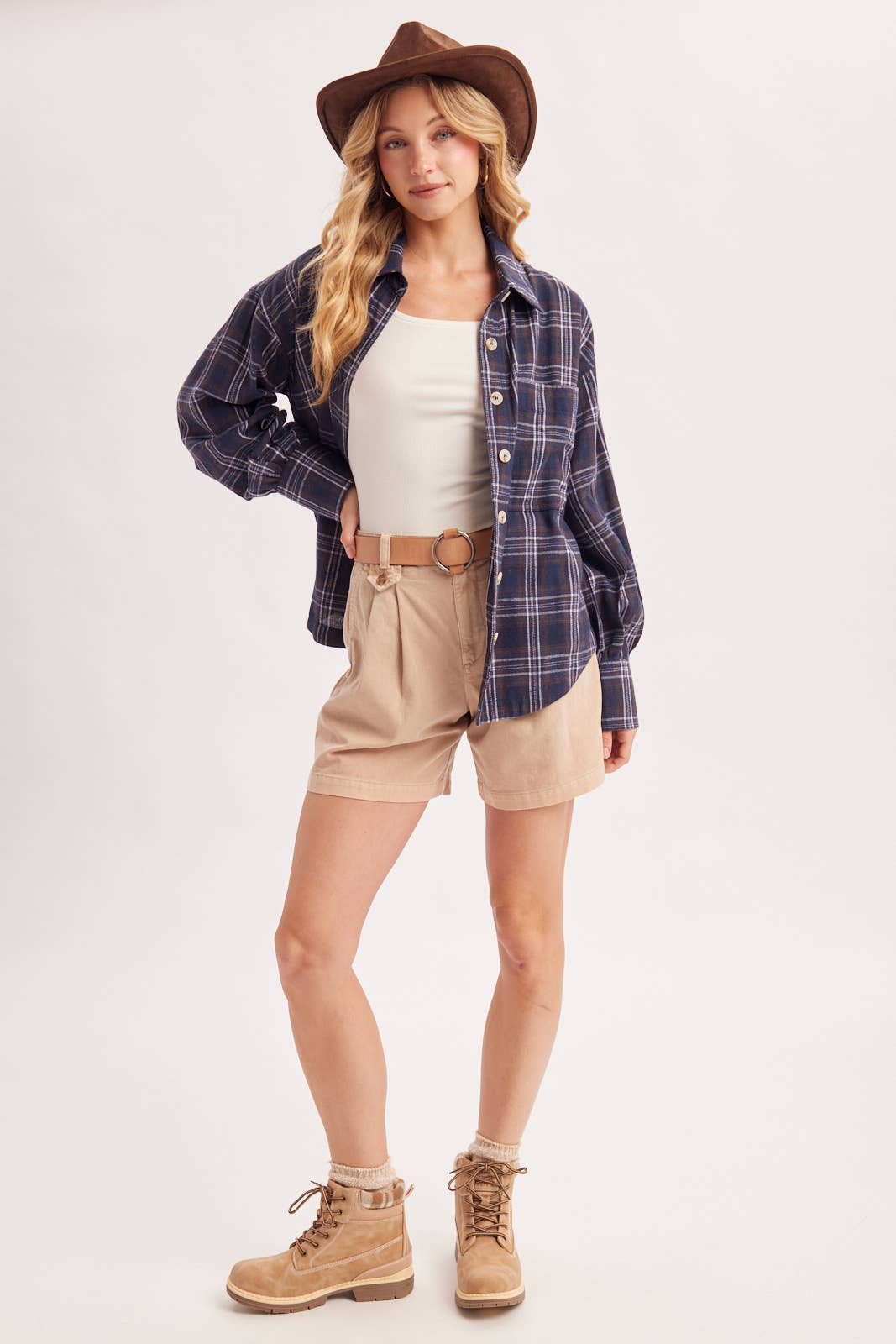 BUTTON DOWN FLANNEL SHIRT: IVORY/BROWN