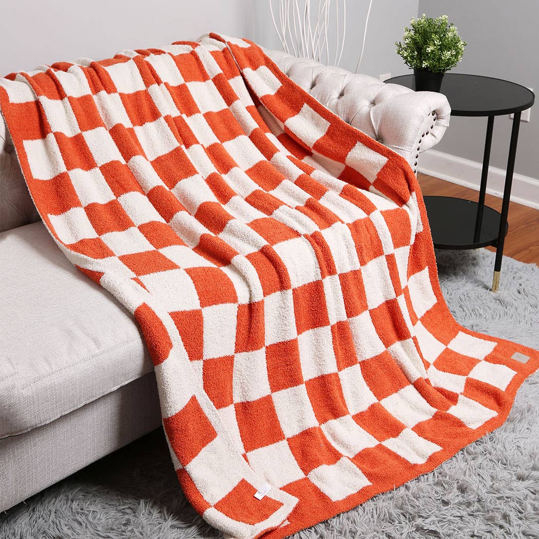 Checkerboard Patterned Throw Blanket: Beige