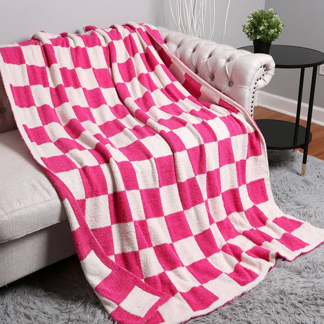 Checkerboard Patterned Throw Blanket: Beige