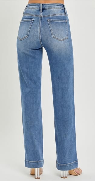 HR Flare Jeans