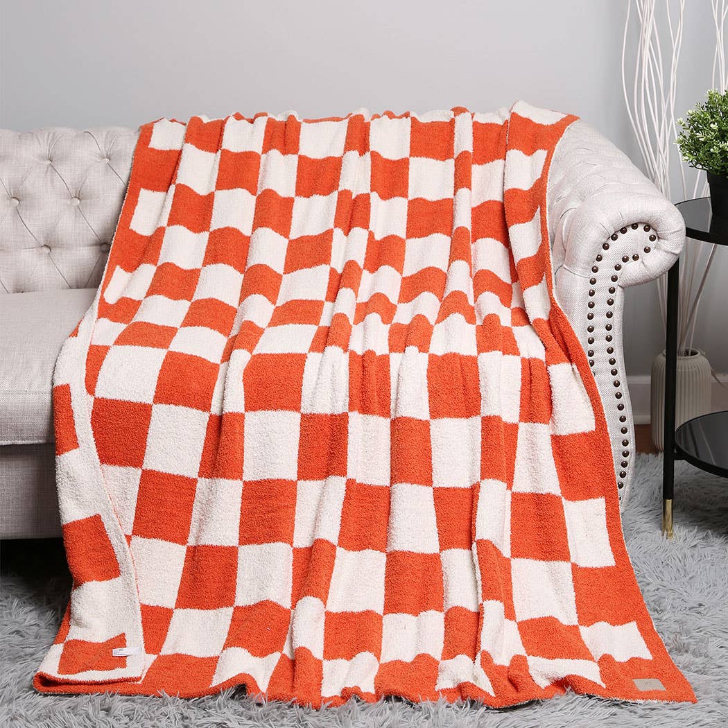 Checkerboard Patterned Throw Blanket: Beige