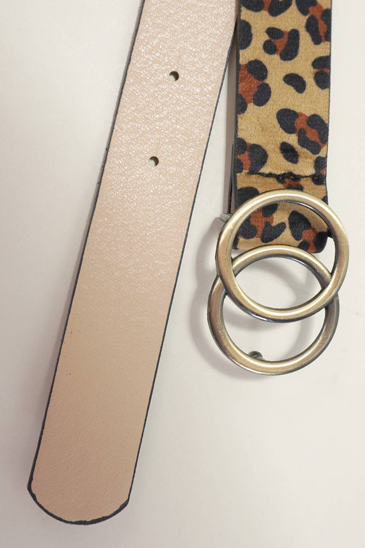 DOUBLE O BUCKLE FAUX LEATHER BELT: Taupe