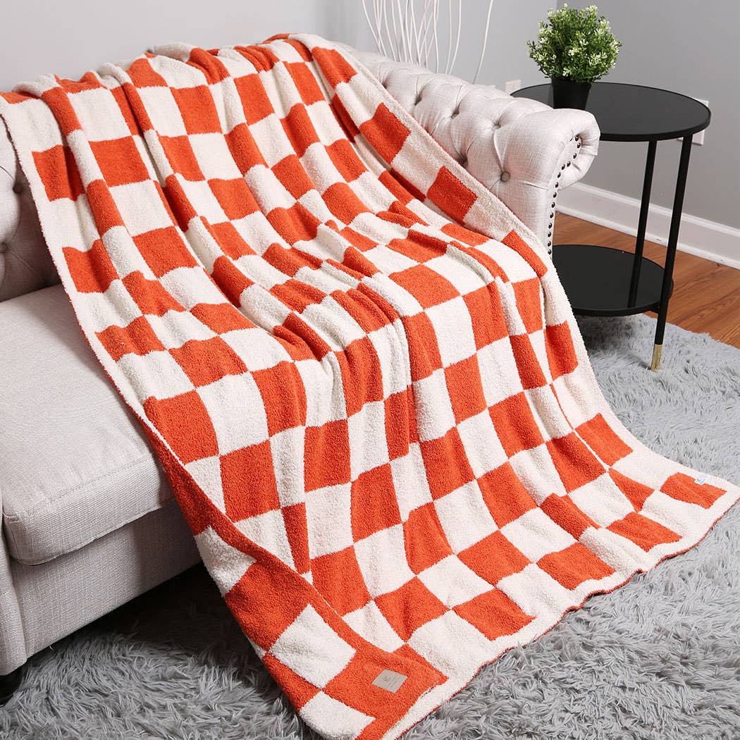 Checkerboard Patterned Throw Blanket: Beige