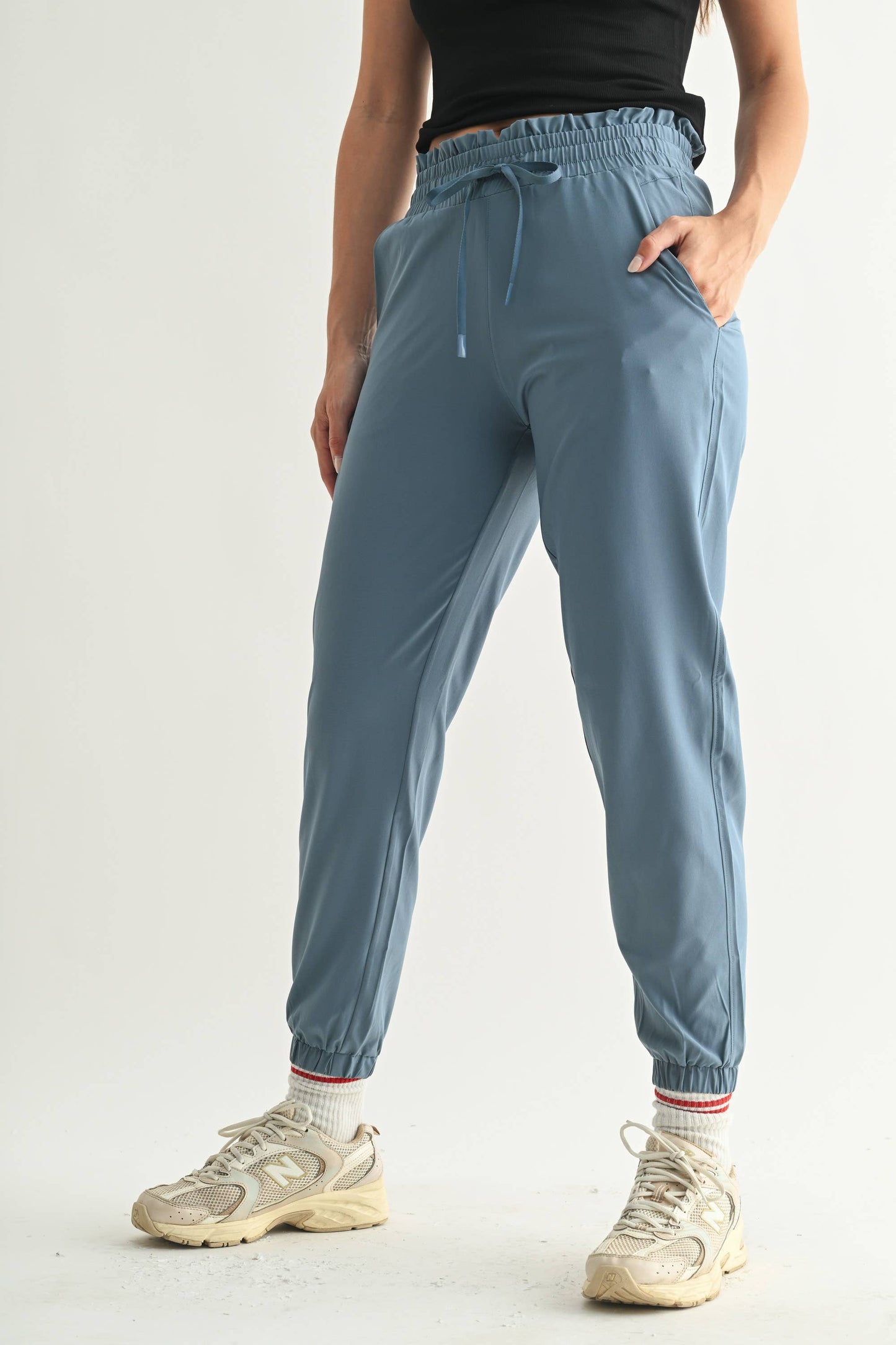 Cuffed Essential Highwaist Joggers: D BLUE