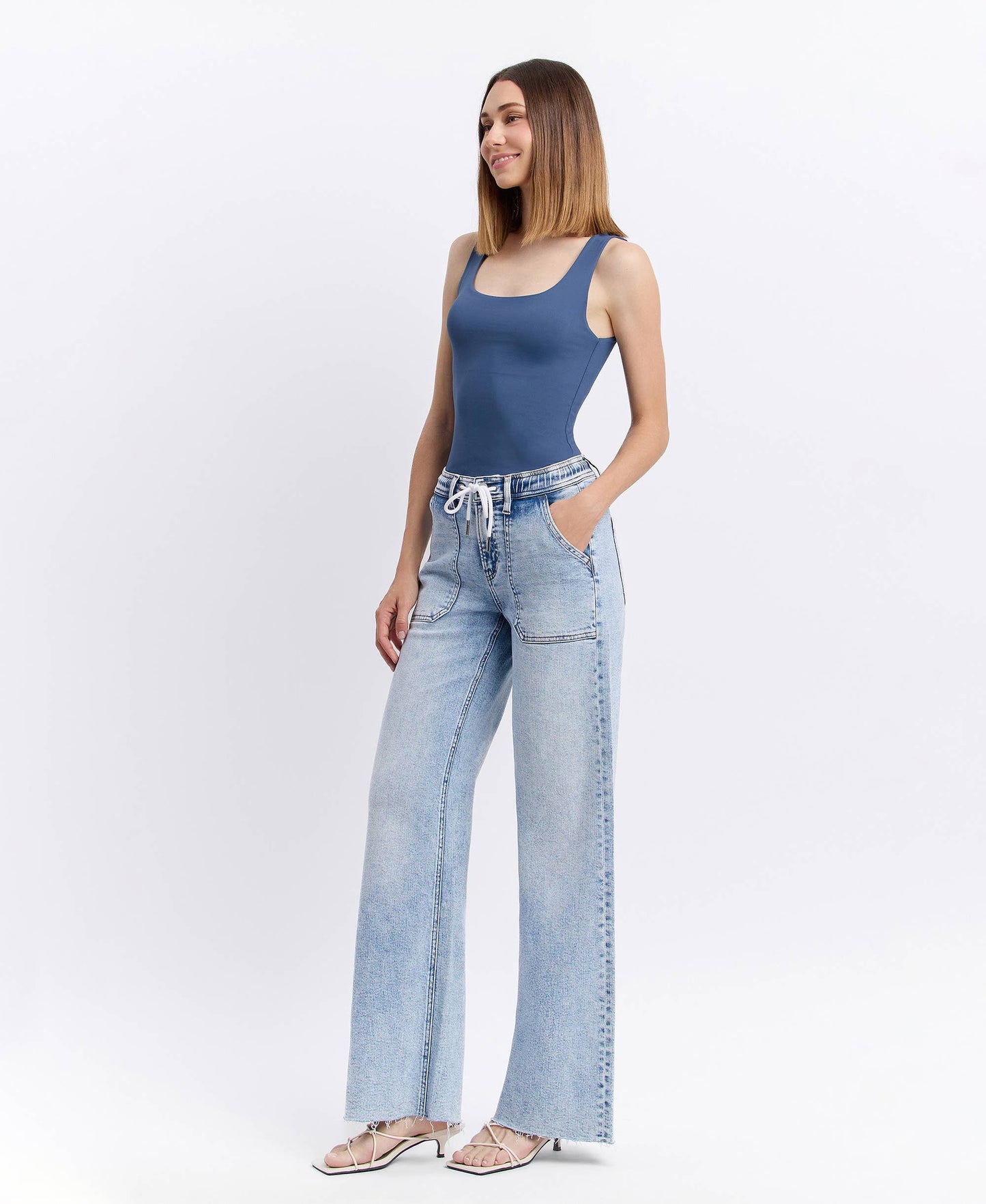 HIGH RISE DRAWSTRING WAISTBAND WIDE LEG JEANS F6065: CLEARLY / 26