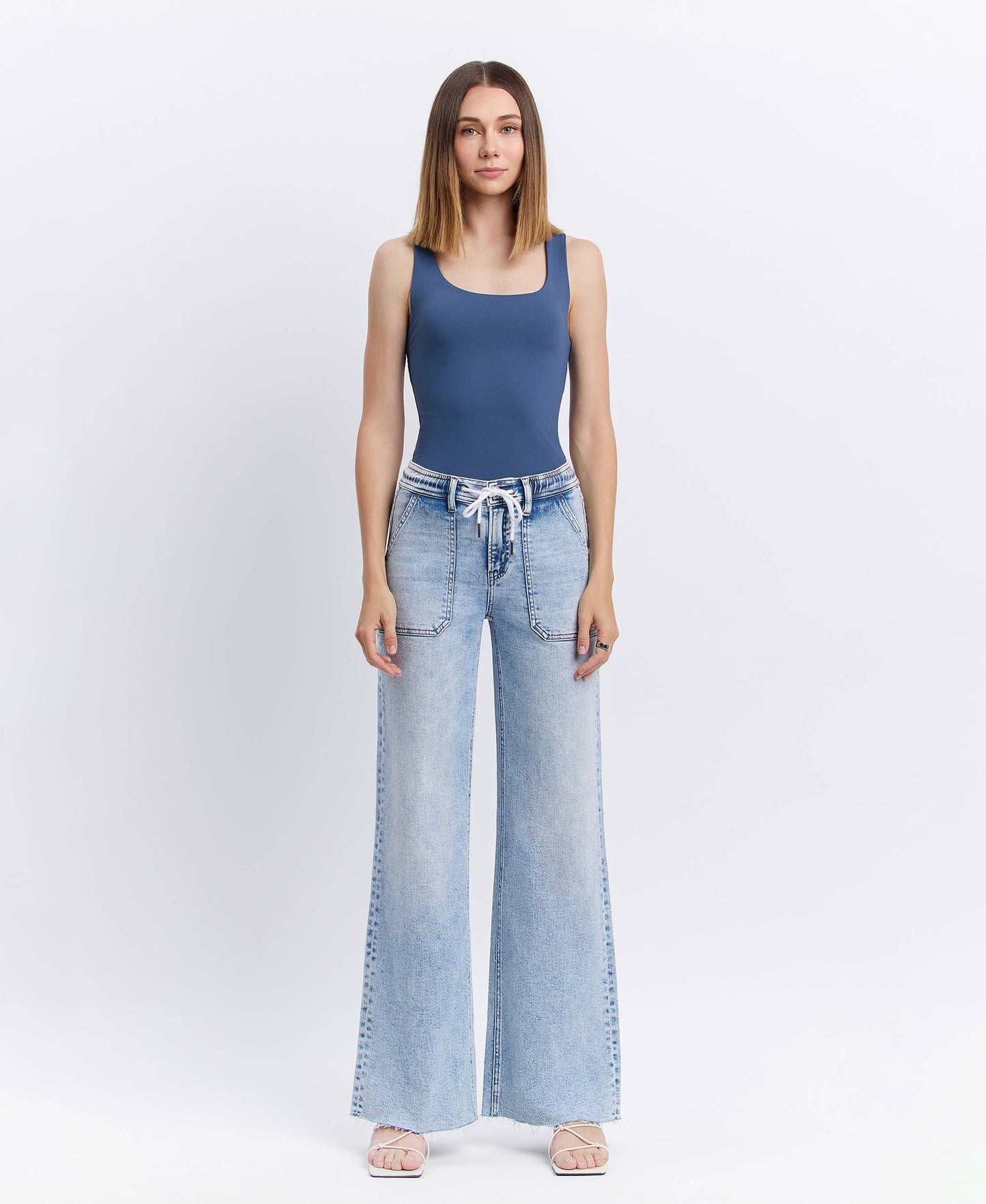HIGH RISE DRAWSTRING WAISTBAND WIDE LEG JEANS F6065: CLEARLY / 26