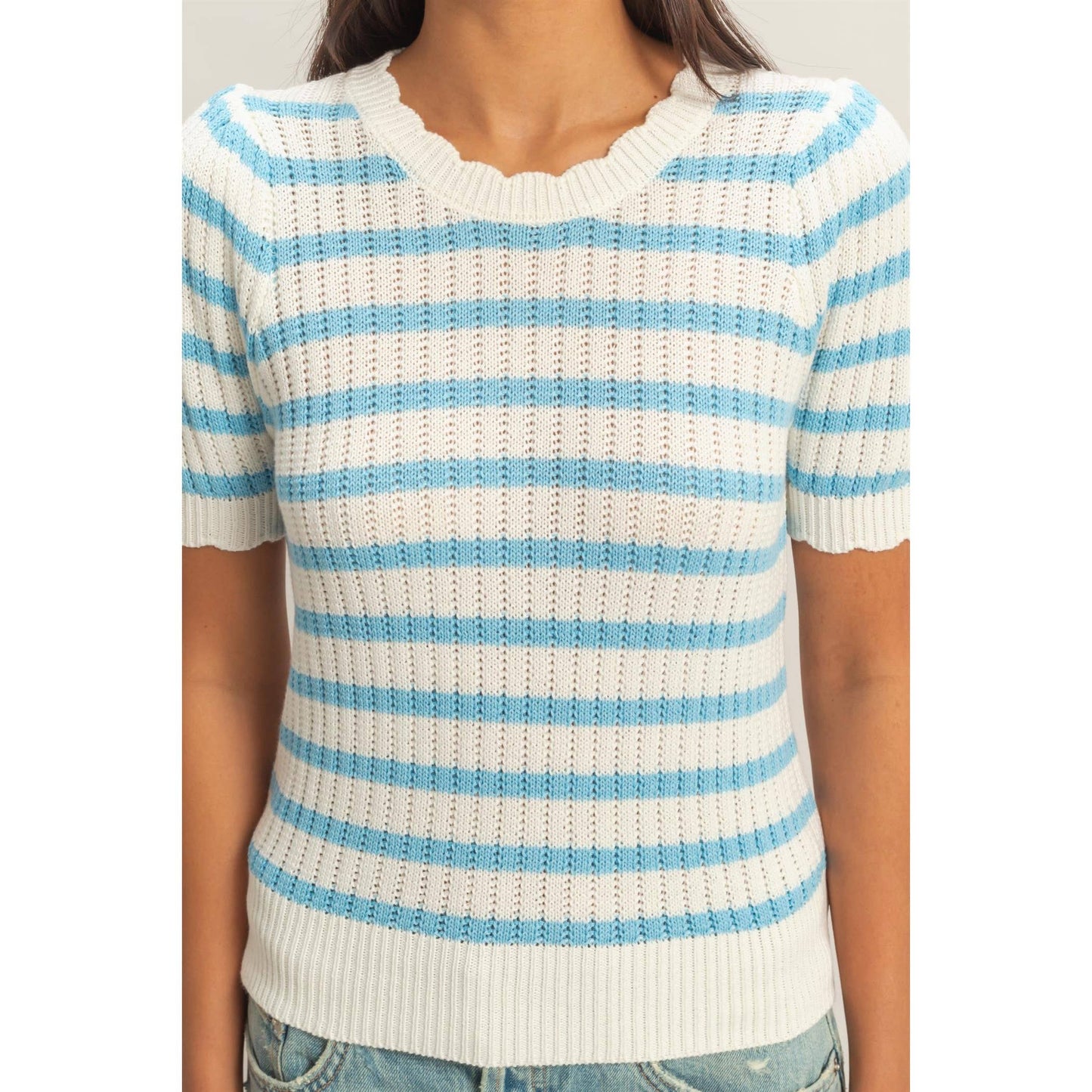 Striped Scallop Edge Puff Sleeve Knit Top: TAUPE / S-M-L(2-2-2)