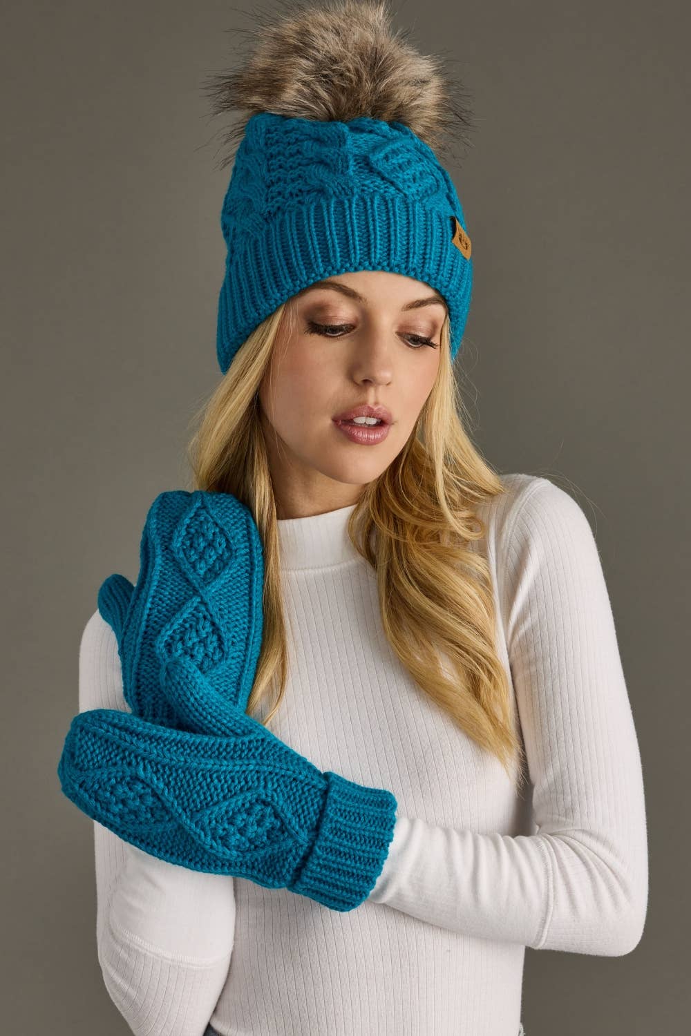 Cable Knit Pom Hat