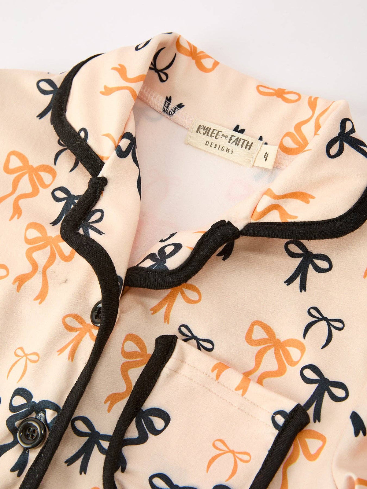 Halloween Bow Print Girls Pajama Set Long Sleeve Top and Shorts: 2