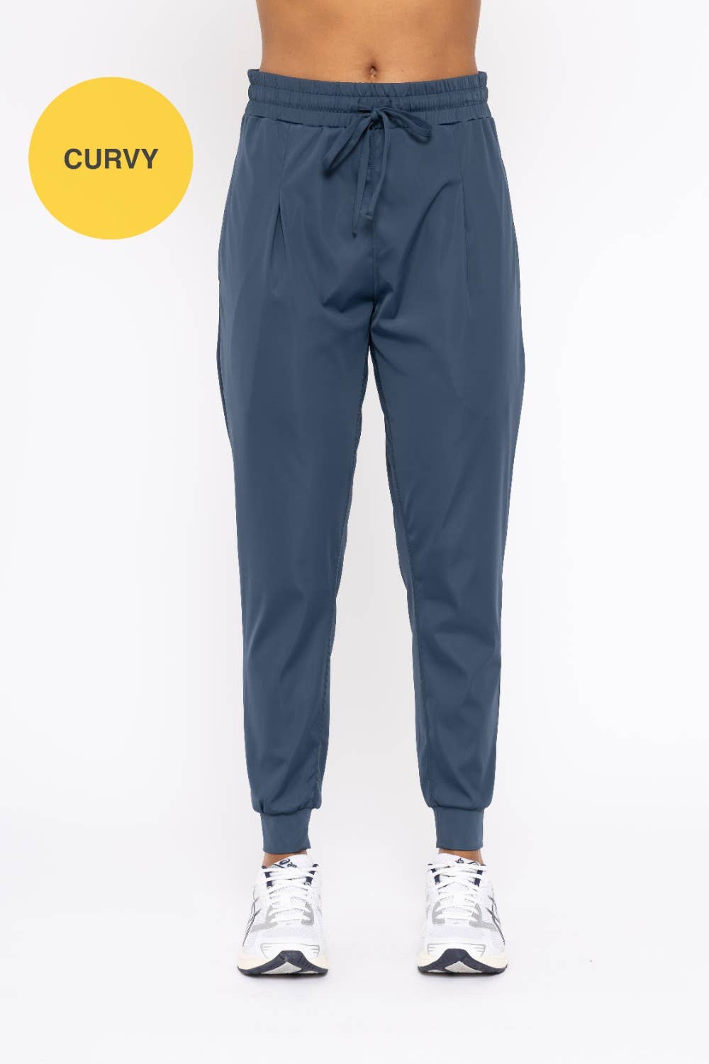 CURVY Solid Pleated Front Joggers: MIDNIGHT NAVY