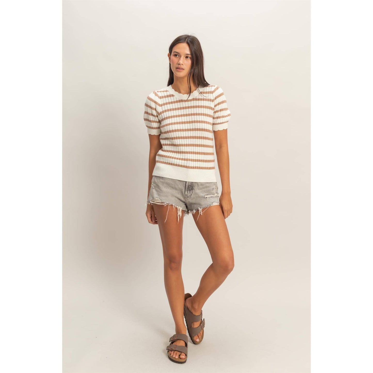 Striped Scallop Edge Puff Sleeve Knit Top: TAUPE / S-M-L(2-2-2)