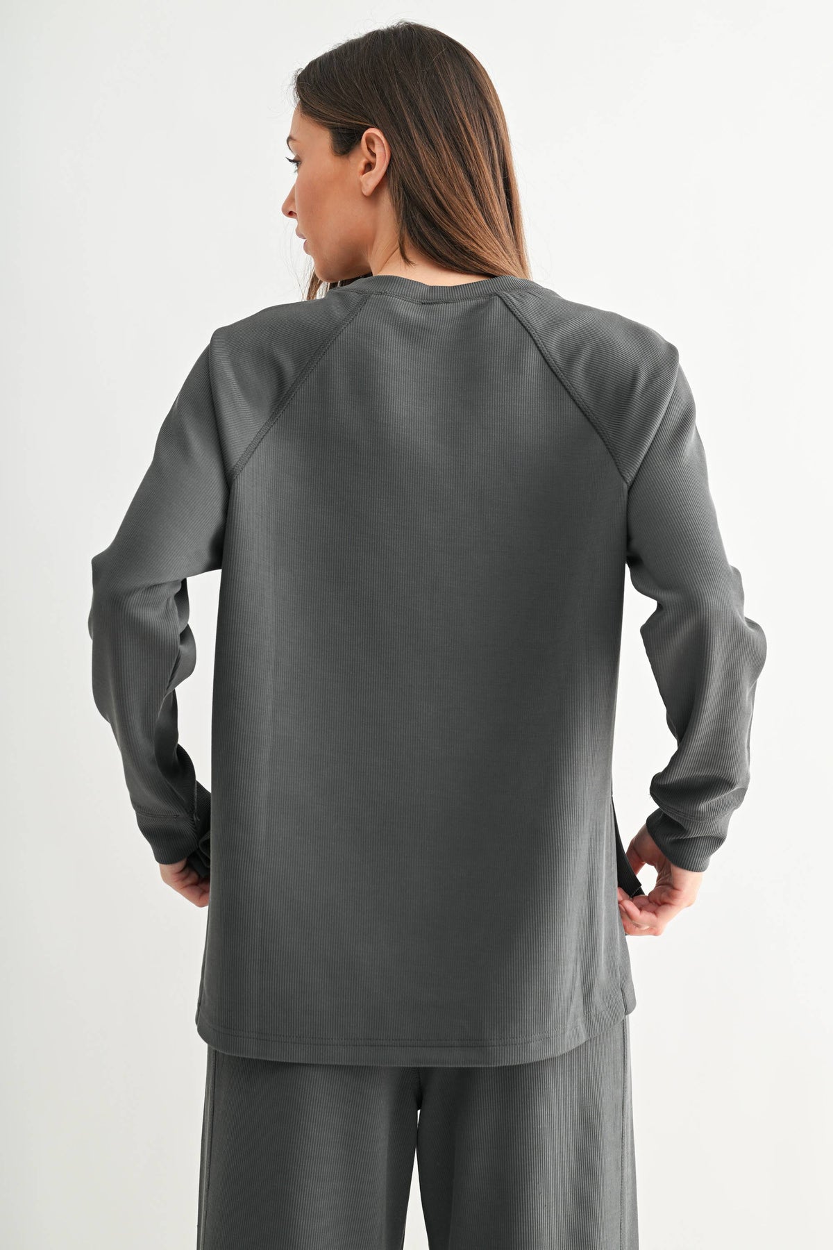 Luxe Sand Wash Rib Raglan Tee: SILKEN TAUPE