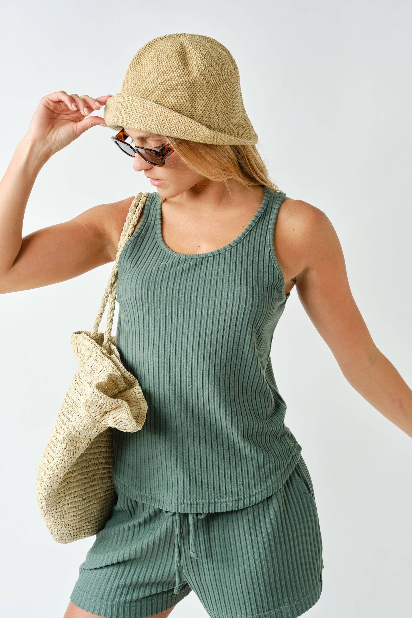 Lounge Tank
