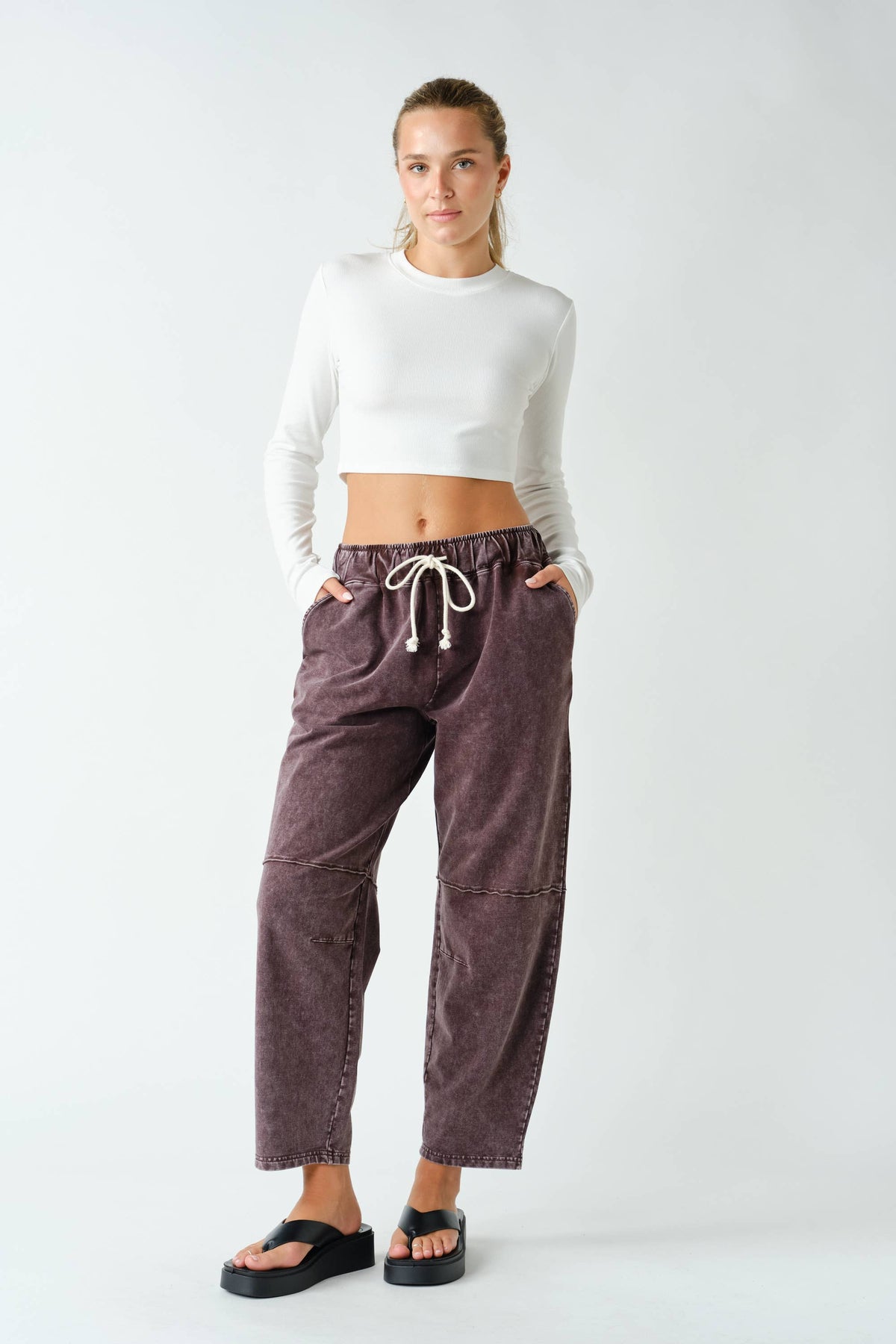 Cotton Blend Mineral Wash Cropped Straight Leg Pants:COFFEE BEAN