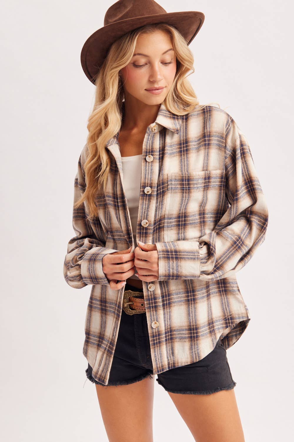 BUTTON DOWN FLANNEL SHIRT: IVORY/BROWN