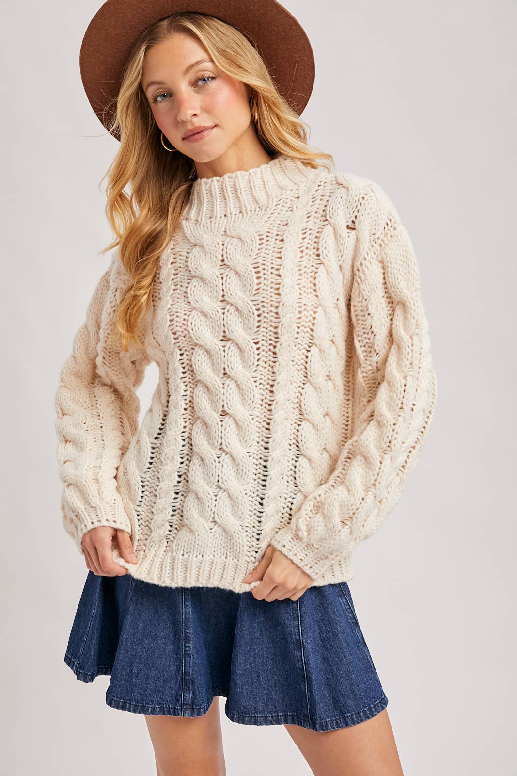 CABLE KNIT SWEATER
