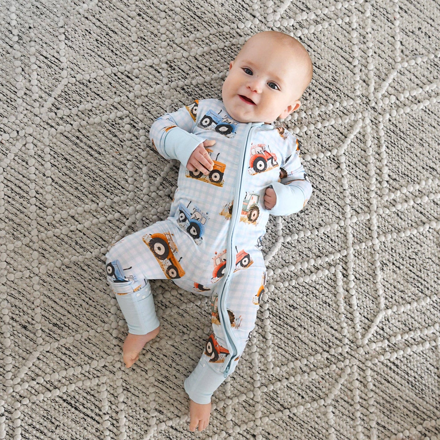 Luca ZIP One Piece Tractor Baby Outfit: Newborn