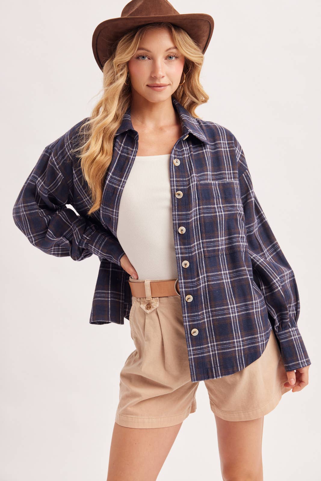 BUTTON DOWN FLANNEL SHIRT: IVORY/BROWN