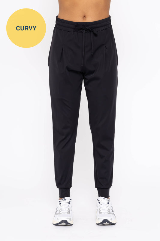 CURVY Solid Pleated Front Joggers: BLACK