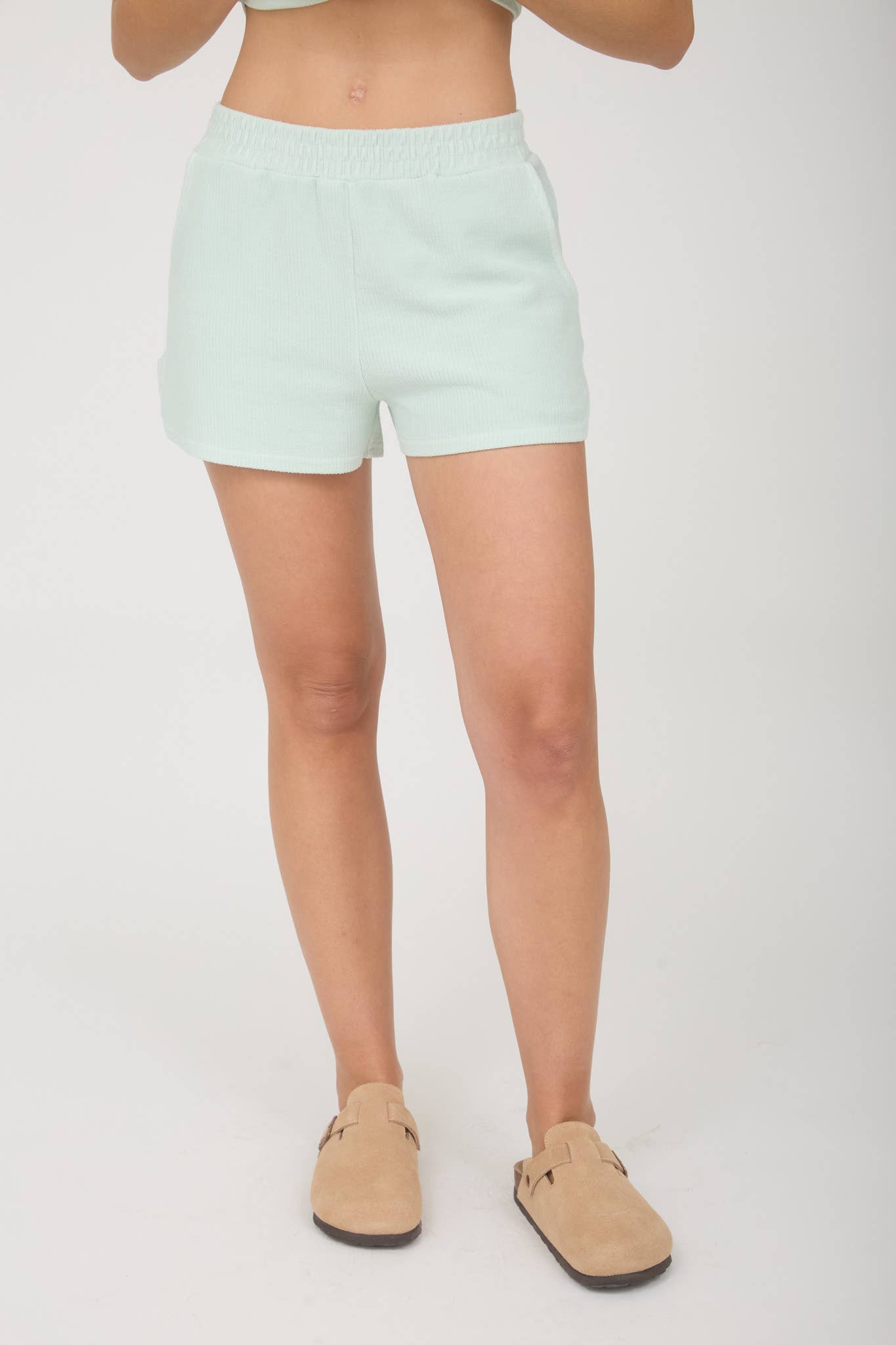 RIBBED KNIT SHORTS: LIGHT PINK