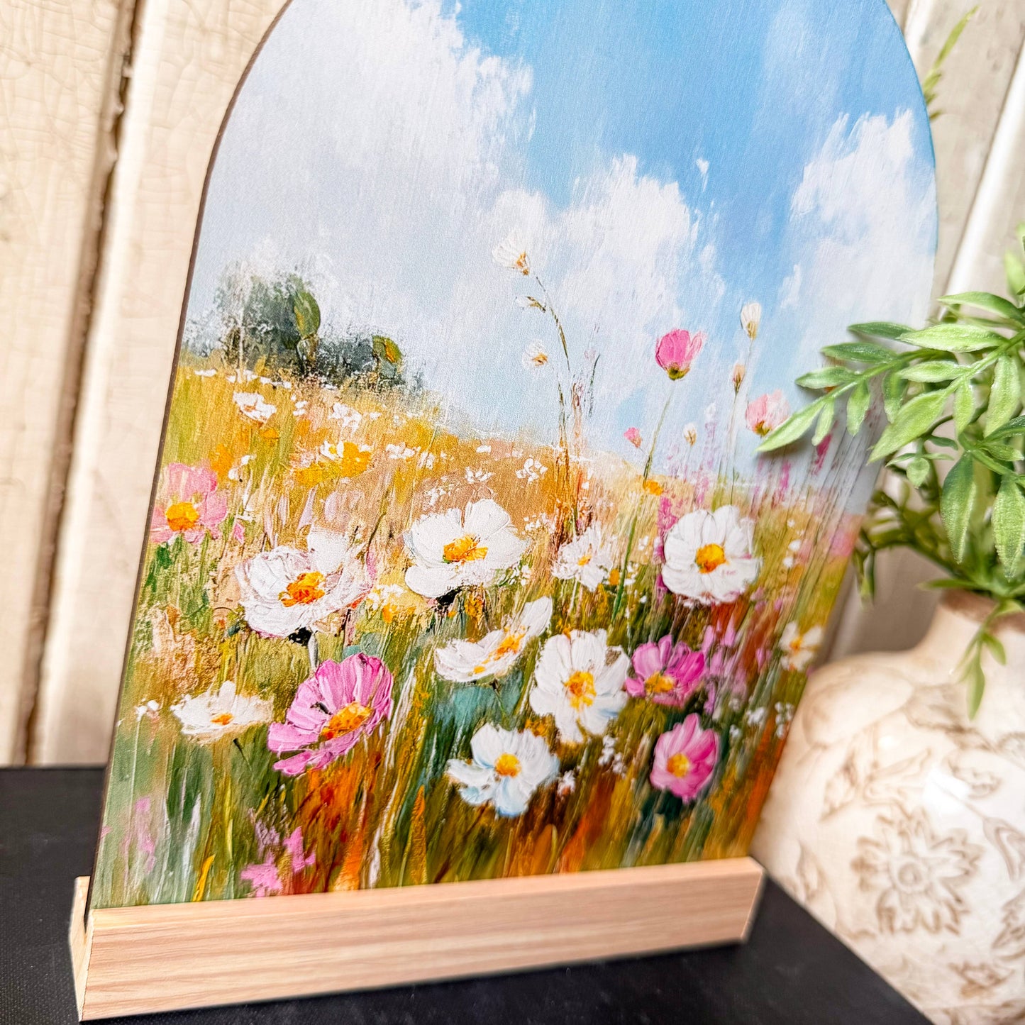 Flowers Arched Shelf Sitter