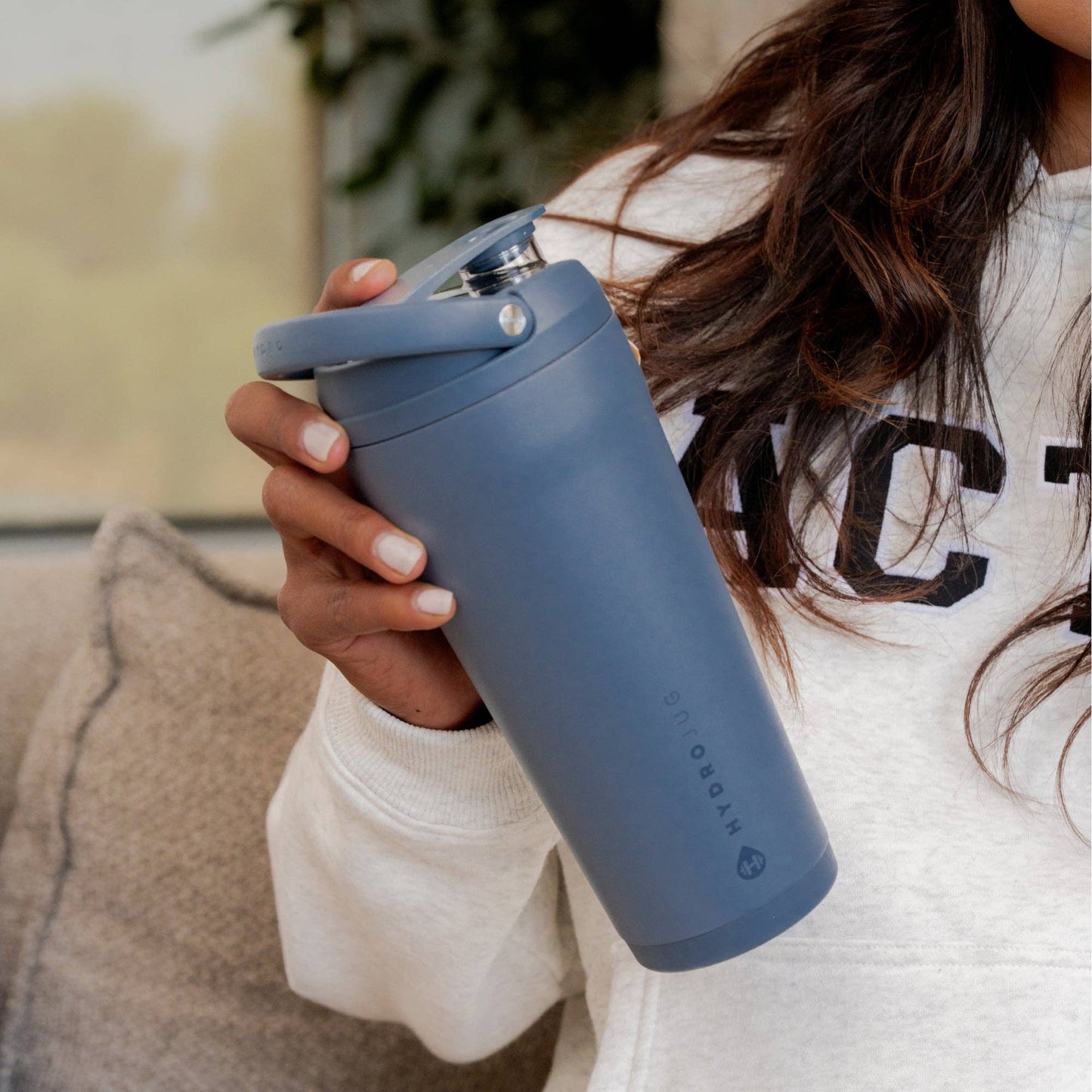 Cascade HydroJug 24 oz Insulated Shaker