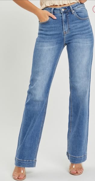 HR Flare Jeans