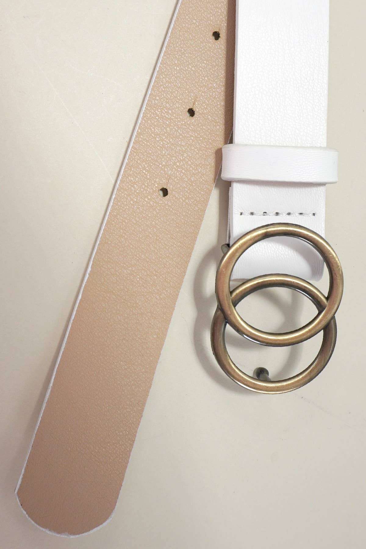DOUBLE O BUCKLE FAUX LEATHER BELT: Taupe