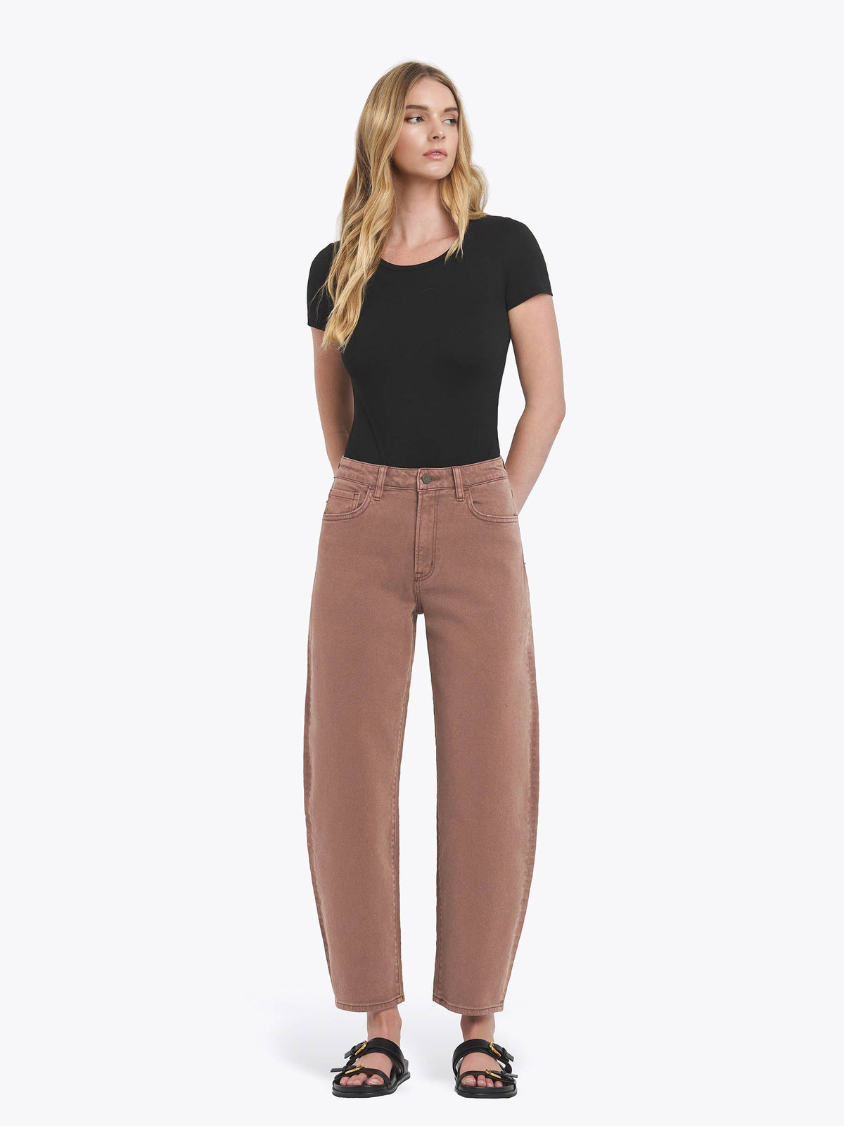 SUPER HIGH RISE BROWN SLIM BARREL JEANS