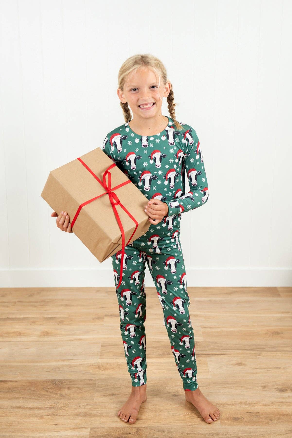 Santa Cows & Snowflakes Set