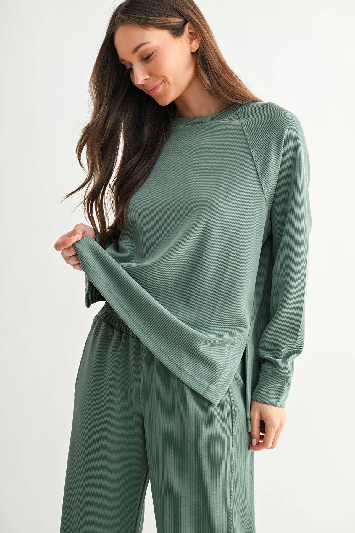 Luxe Sand Wash Rib Raglan Tee: SILKEN TAUPE