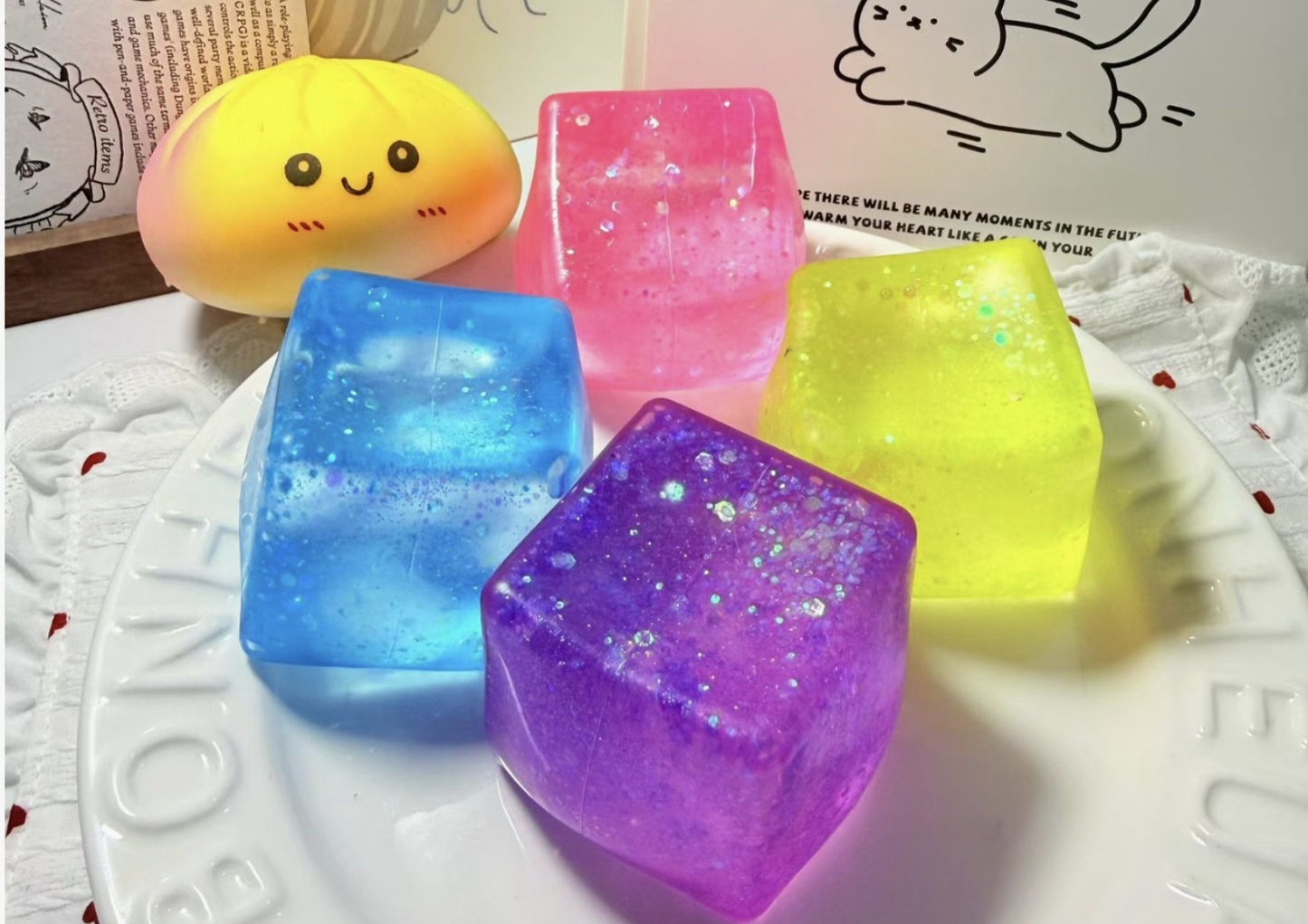 Squishy dumpling  CUBE: Glitter