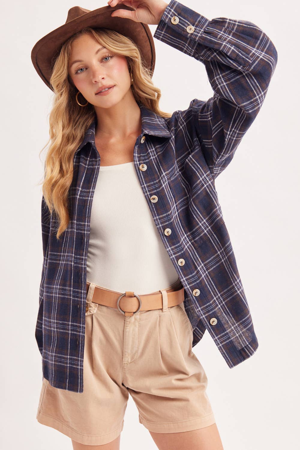 BUTTON DOWN FLANNEL SHIRT: IVORY/BROWN