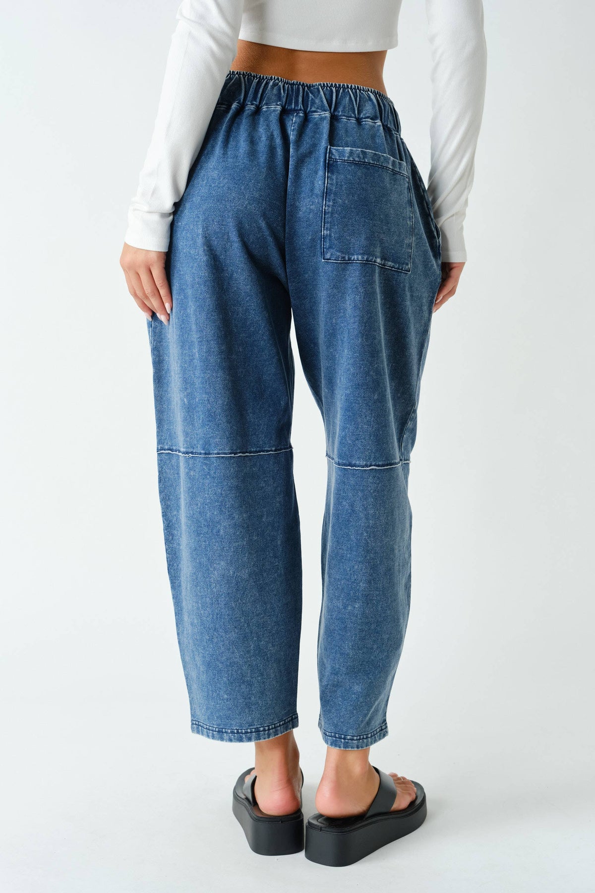 Cotton Blend Mineral Wash Cropped Straight Leg Pants:COFFEE BEAN