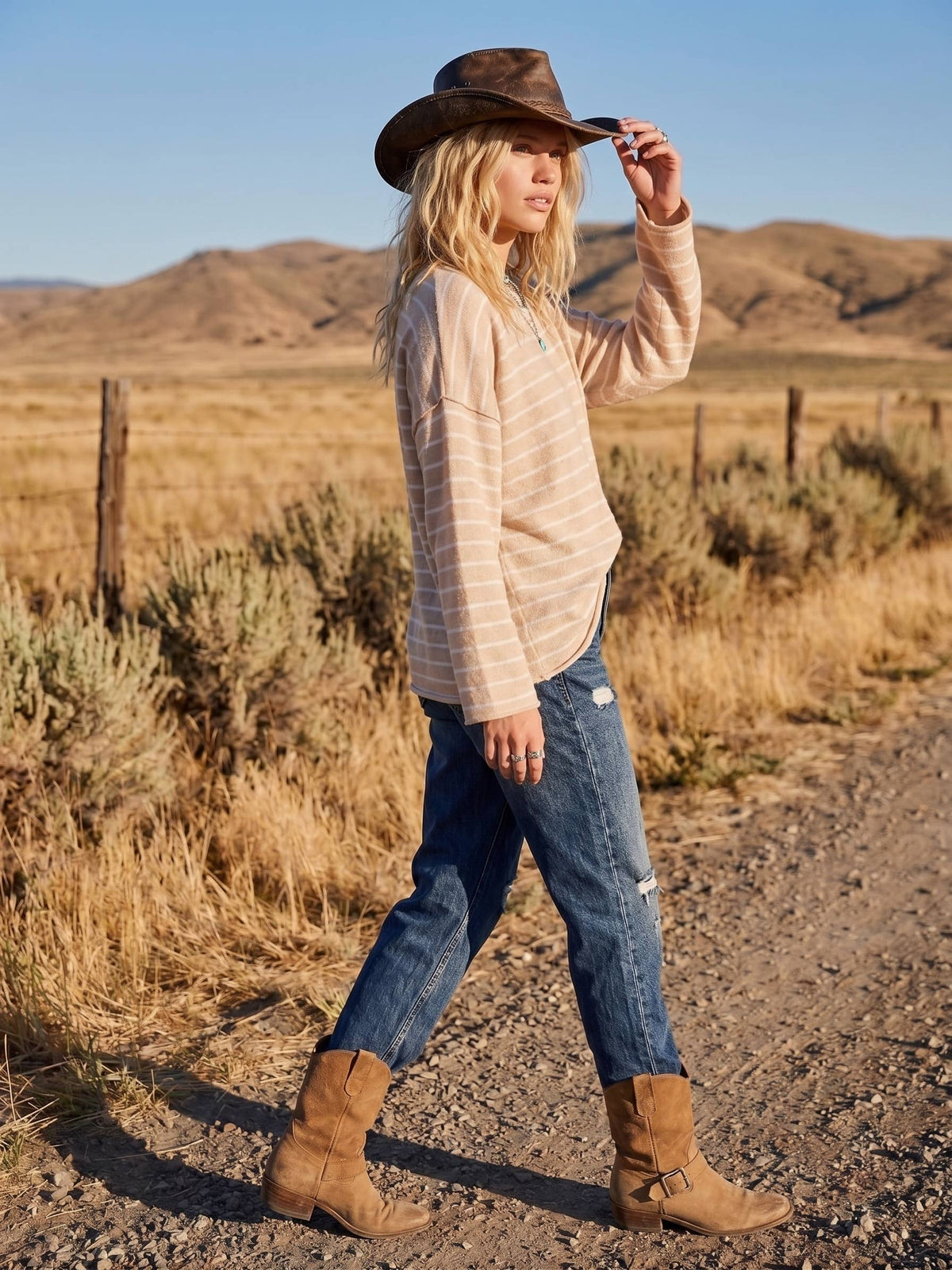 Oversized Lightweight Striped Sweater: HEATHER OATMEAL