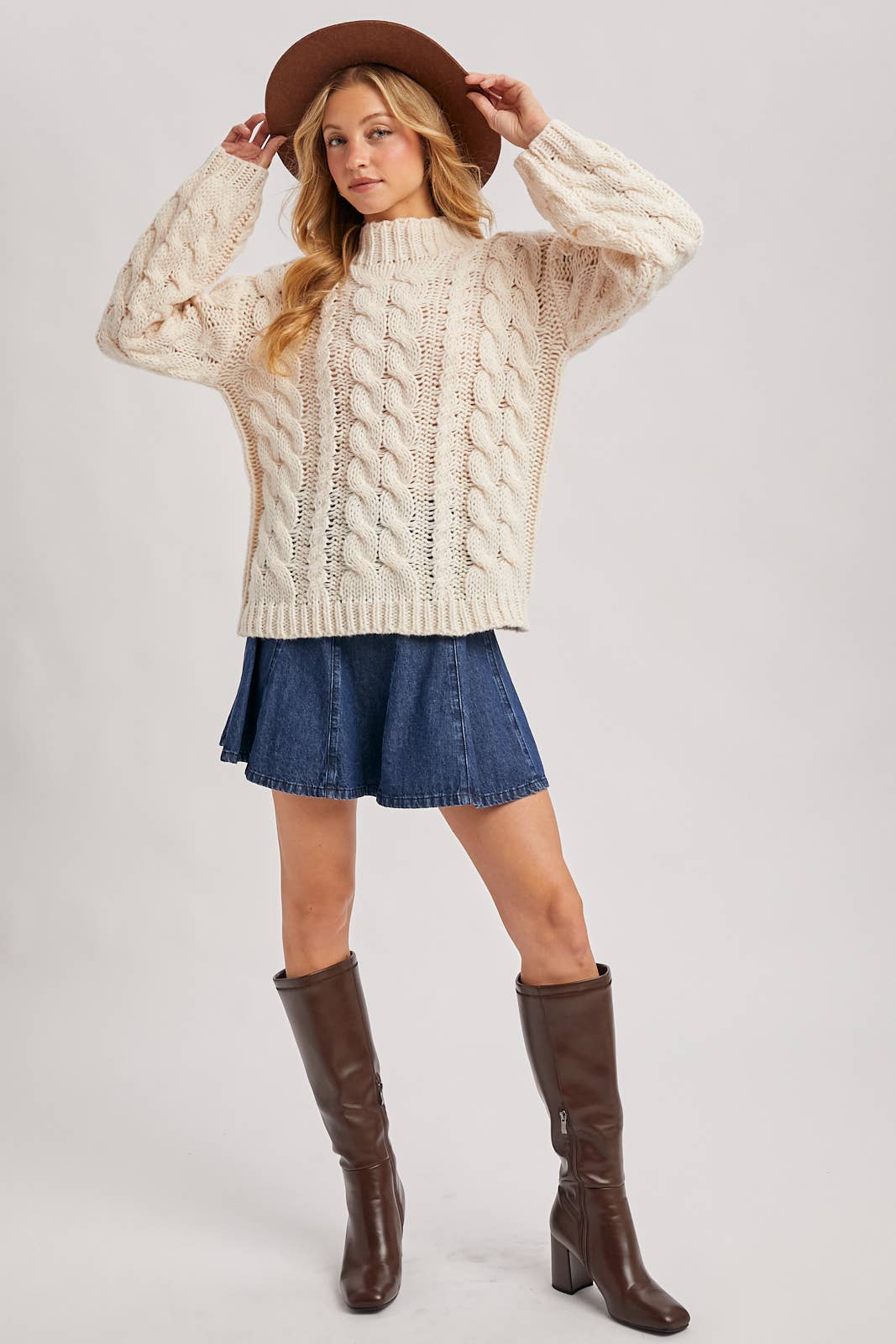 CABLE KNIT SWEATER