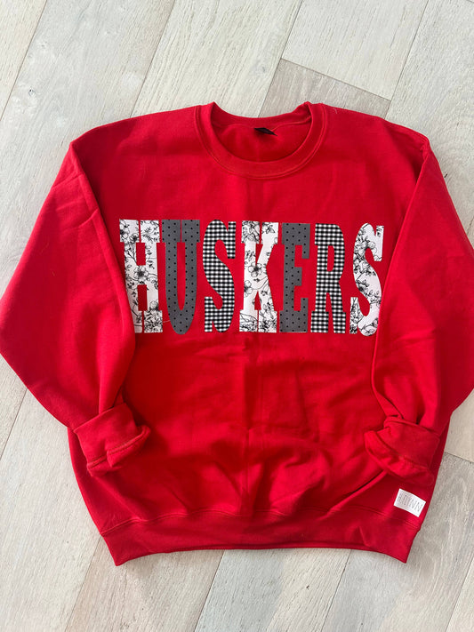 PATCHWORK HUSKERS RED CREW