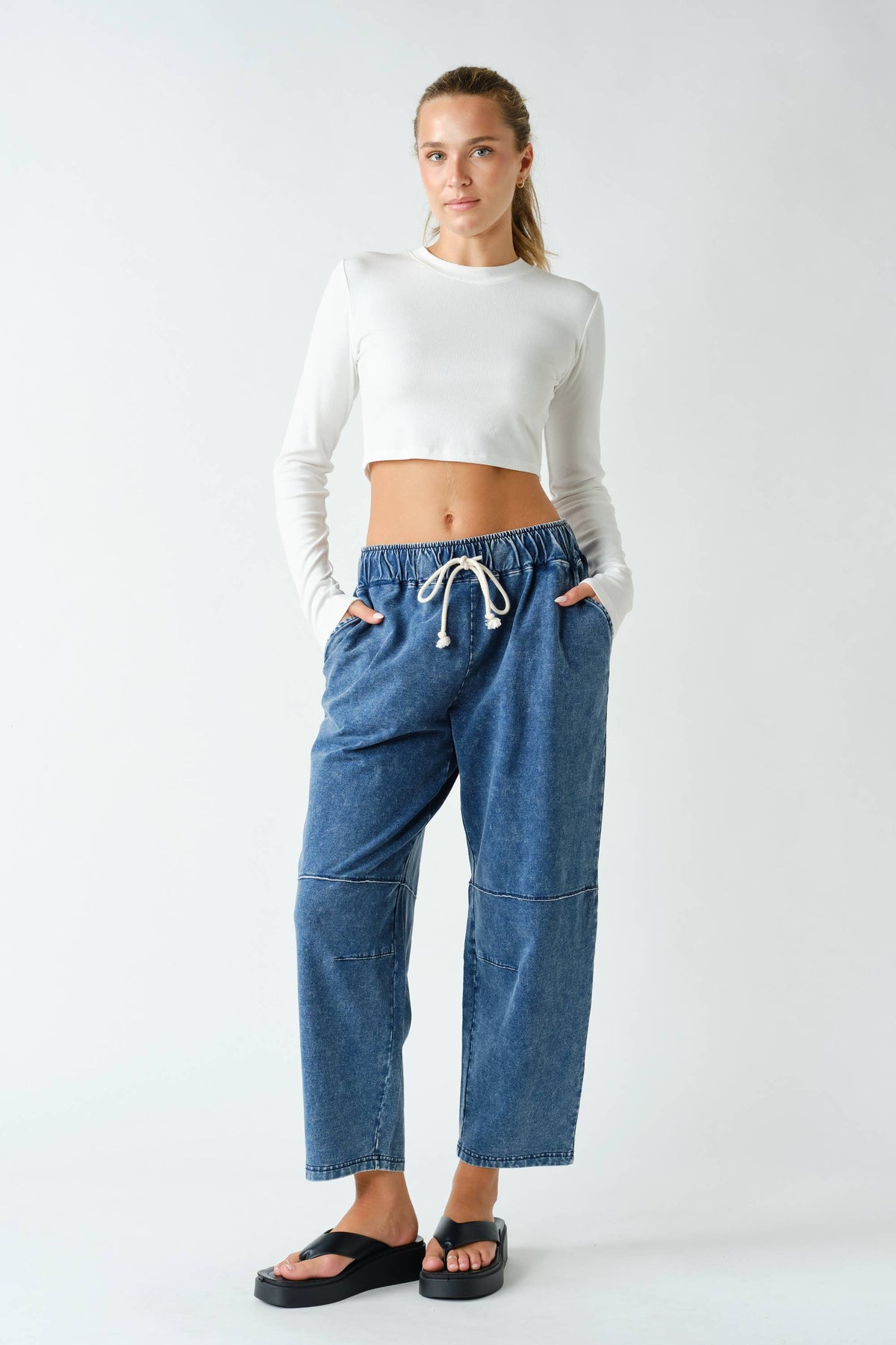 Cotton Blend Mineral Wash Cropped Straight Leg Pants:COFFEE BEAN