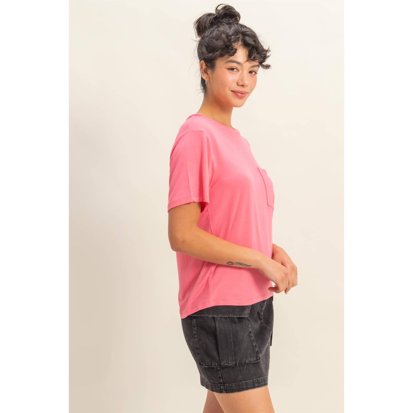 Classic Crew Neck Pocket