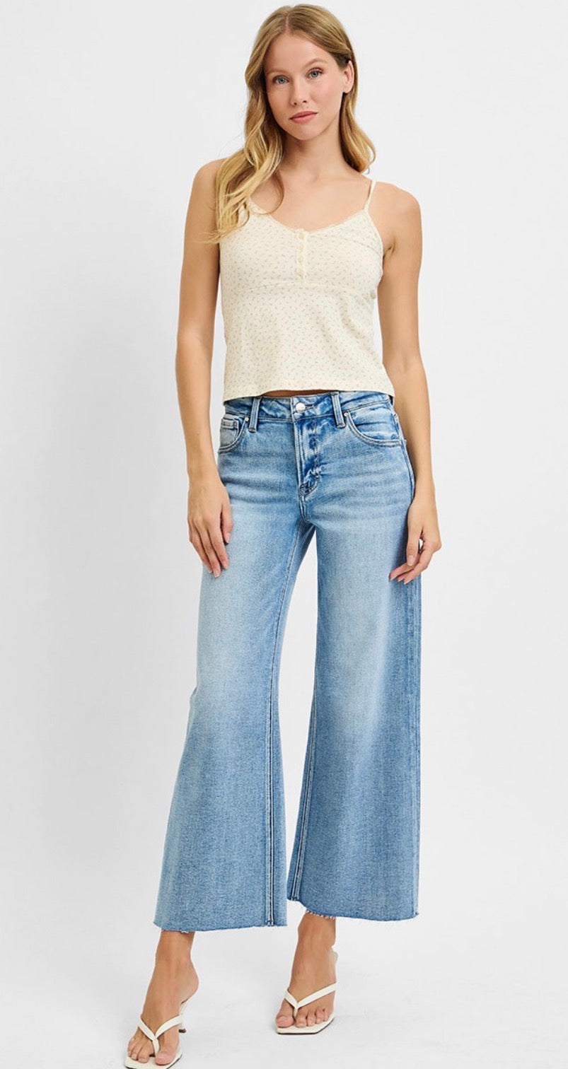 RISEN JEANS MID RISE CROP WIDE RAW CUT HEM JEANS