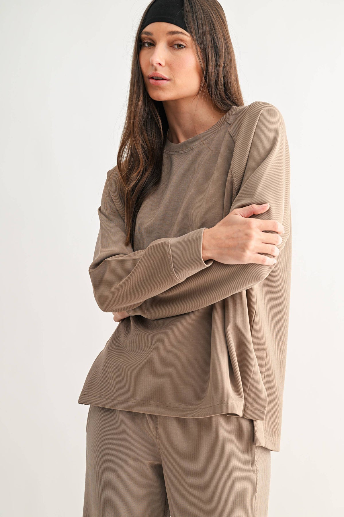 Luxe Sand Wash Rib Raglan Tee: SILKEN TAUPE