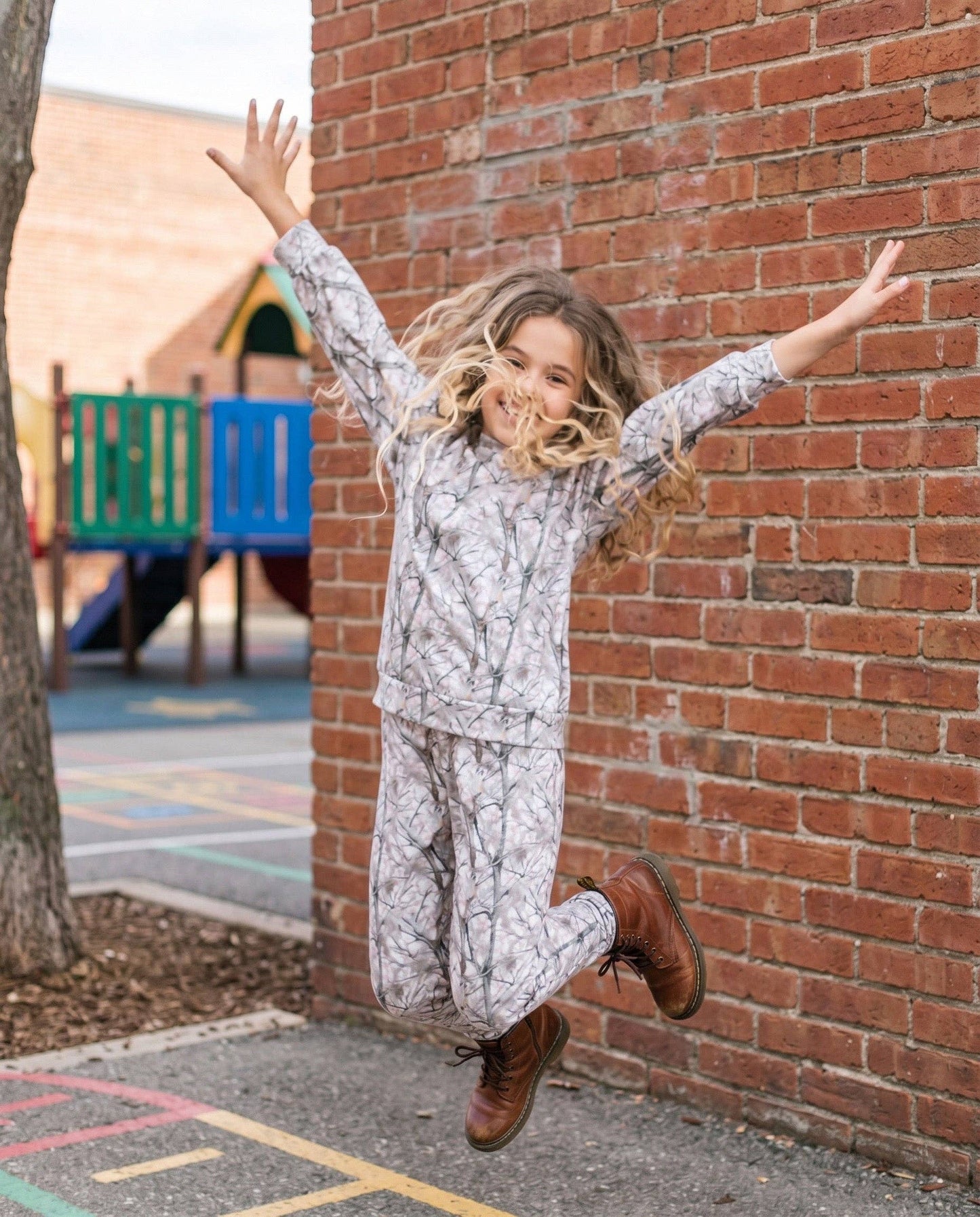 Kids Ava Winter Woodland Camo Lounge Set: 5/6