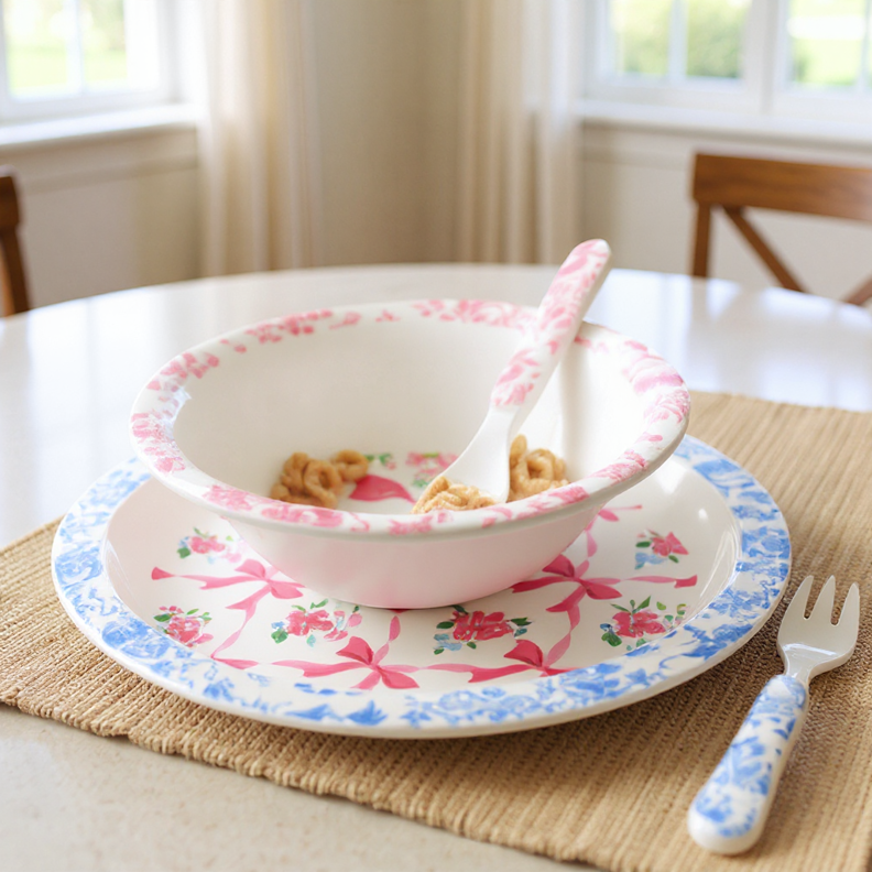 Itzy Bistro™ - 4 piece dining set: Robbons & Roses