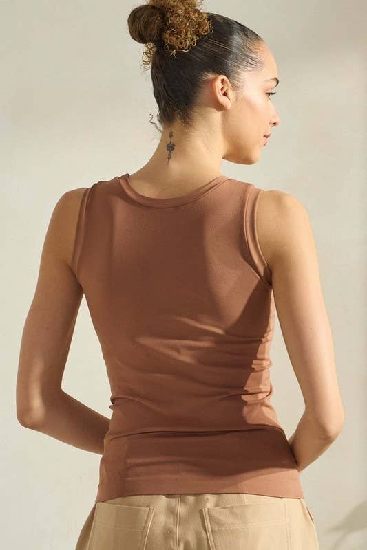 Reversible Tank