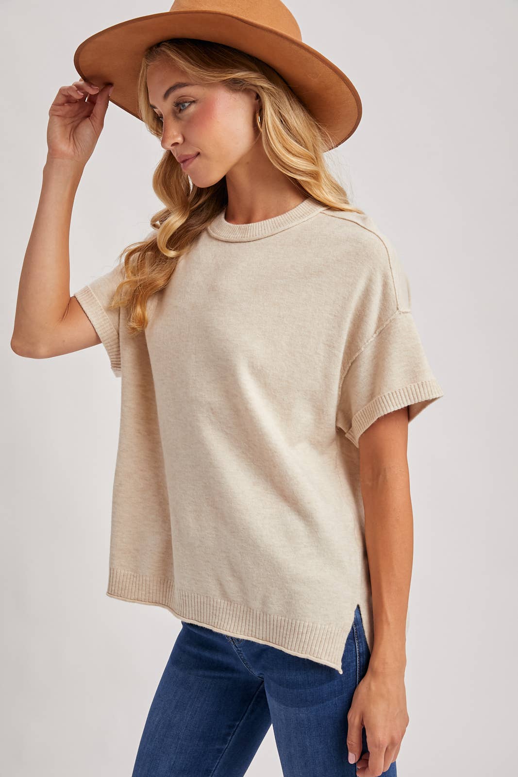 CREW NECK KNIT T-SHIRT: MOCHA