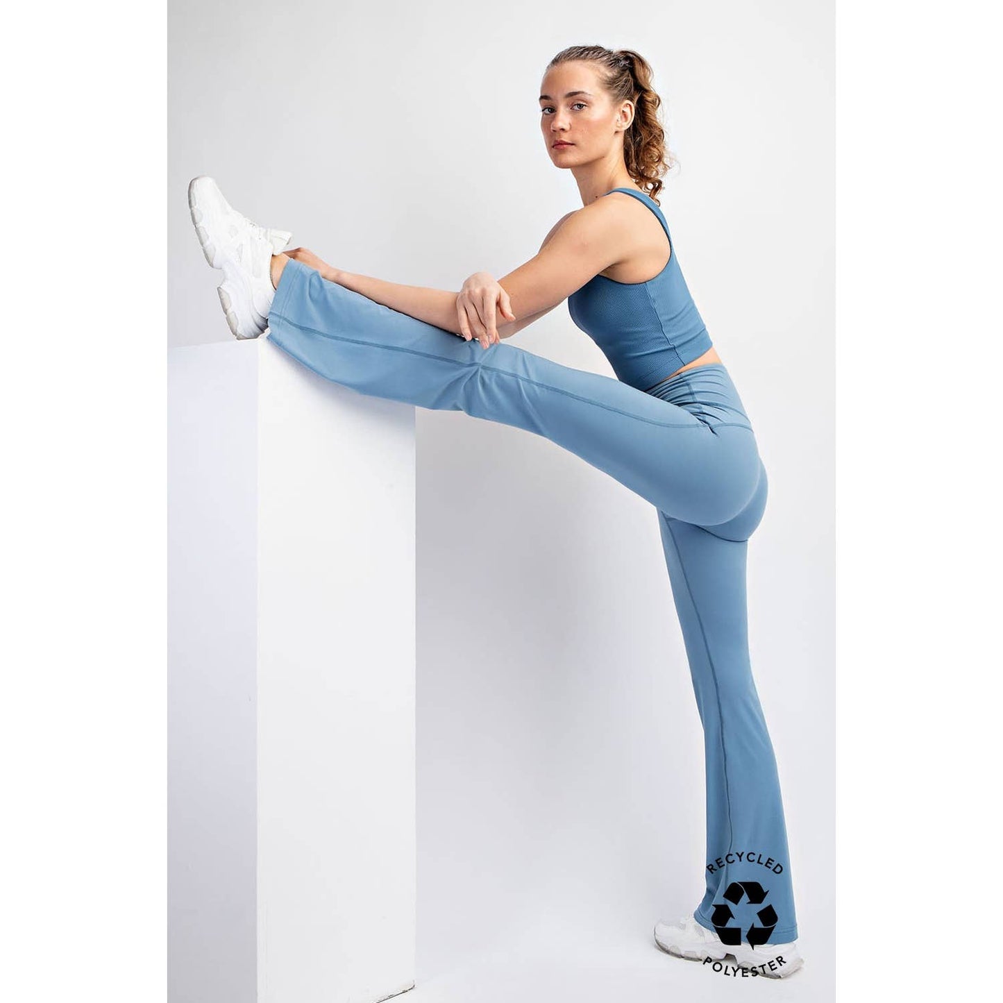 FLARED YOGA PANTS: Kelly Green / S-M-L(2-2-2)