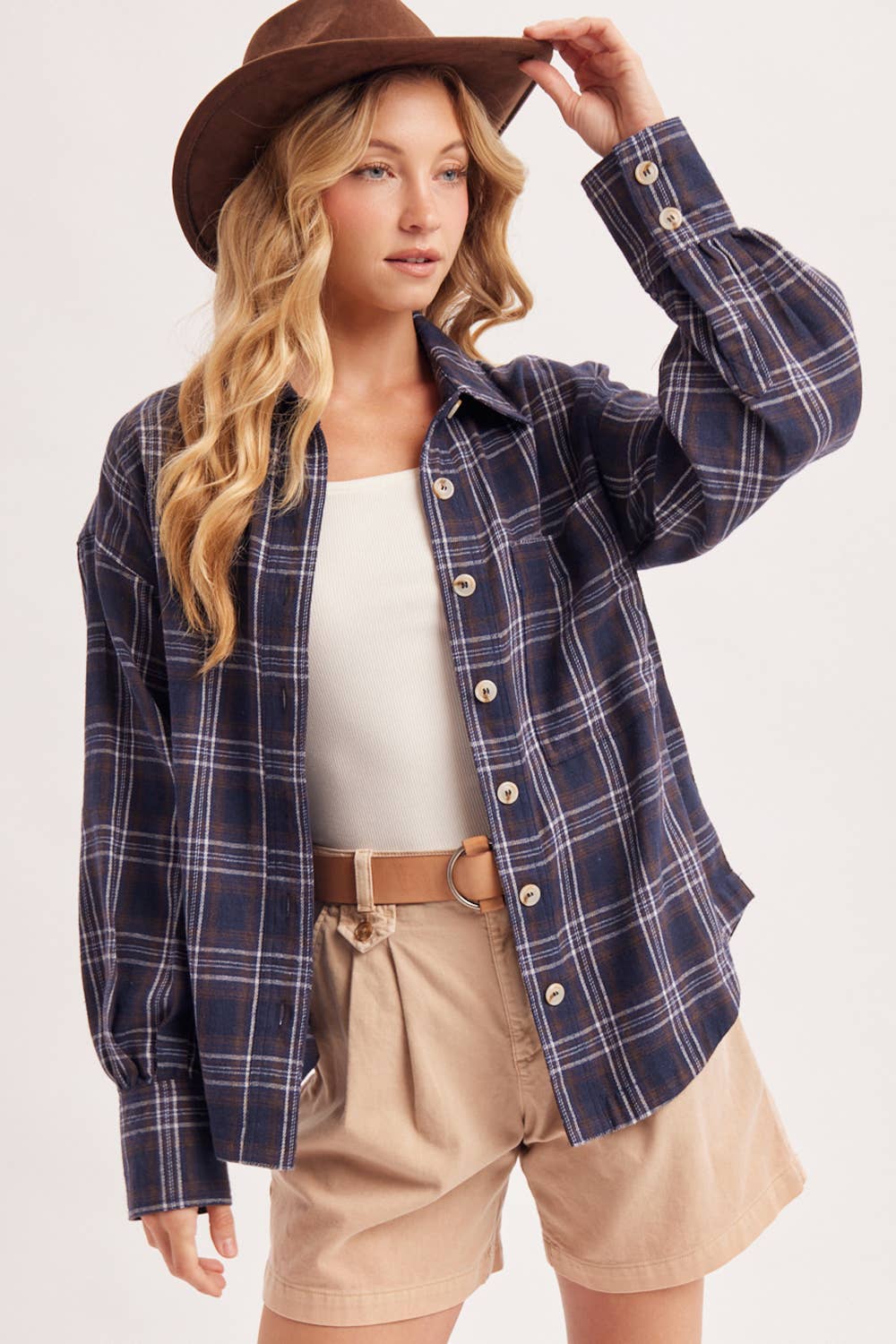 BUTTON DOWN FLANNEL SHIRT: IVORY/BROWN